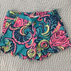 Lilly Pulitzer Scallop Shorts Size 6